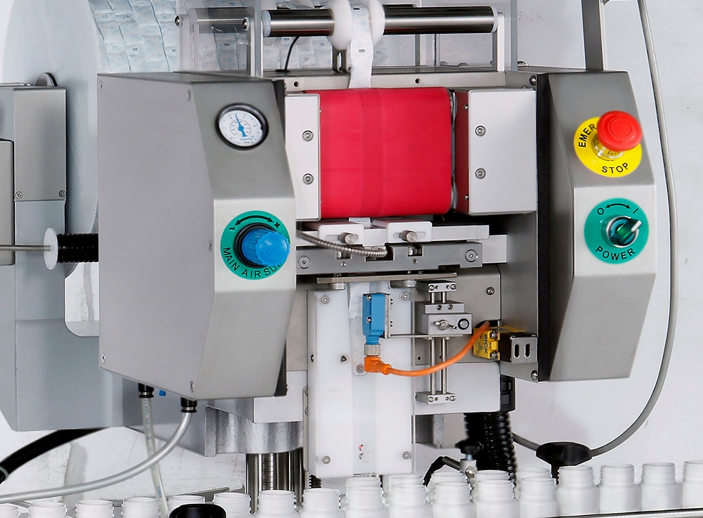 INTEGRATED PRODUCT HOPPER