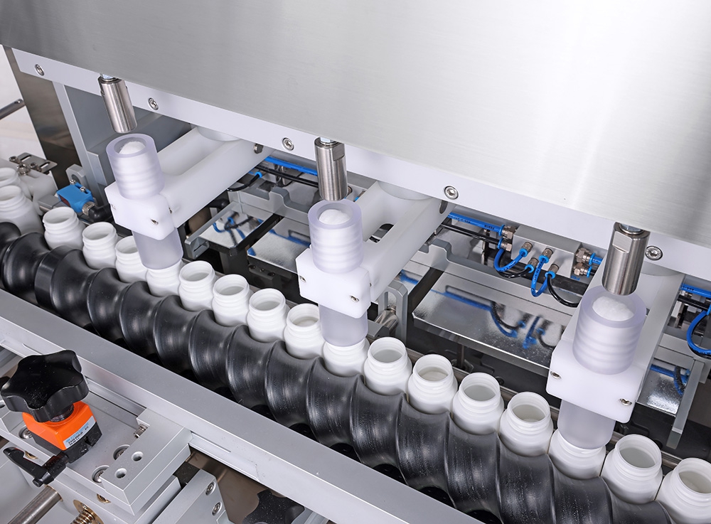 Two-way insertion turret: 3 stations